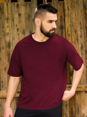 Zoomen Solid Men Round Neck Maroon T-Shirt