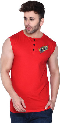 GEUM Graphic Print Men Henley Neck Red T-Shirt