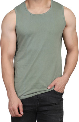 WOOSTRO Solid Men Round Neck Light Green T-Shirt