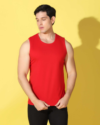WOOSTRO Solid Men Scoop Neck Red T-Shirt