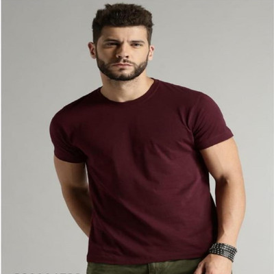 TARSHI Solid Men Round Neck Maroon T-Shirt
