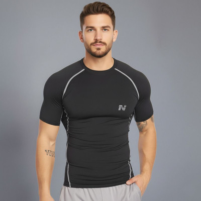 NINQ Solid Men Round Neck Black T-Shirt