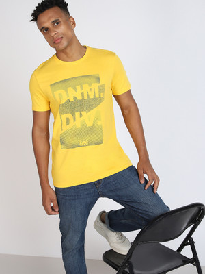 LEE Printed, Typography Men Round Neck Yellow T-Shirt