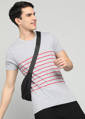 United Colors of Benetton Striped Men Round Neck Grey T-Shirt