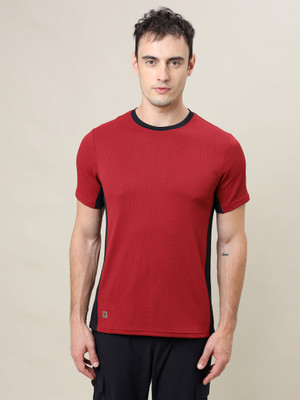 TECHNOSPORT Solid Men Round Neck Red T-Shirt