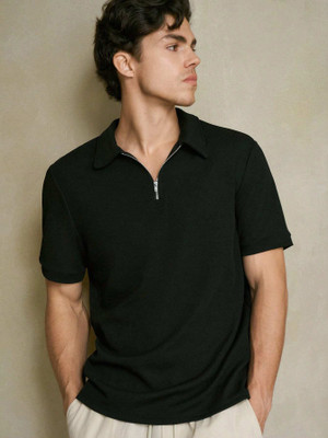 Paralians Self Design Men Zip Neck Black T-Shirt