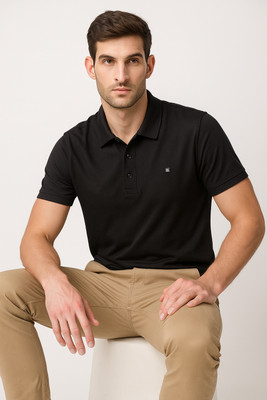 Vinson Solid Men Polo Neck Black T-Shirt