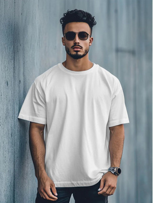 FURRR Solid Men Round Neck White T-Shirt