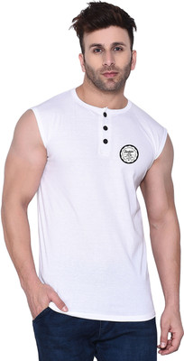 GEUM Printed Men Henley Neck White T-Shirt