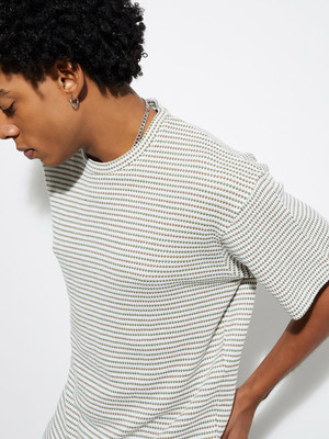 MAX Self Design Men Round Neck White T-Shirt