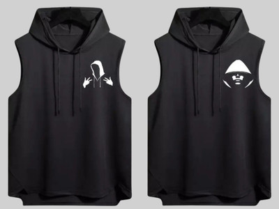 Mundali Graphic Print Men Hooded Neck Black T-Shirt