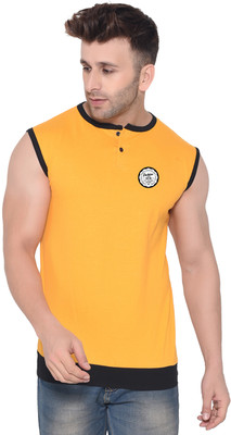 GEUM Solid Men Henley Neck Yellow T-Shirt