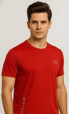 huenique Solid Men Round Neck Red T-Shirt