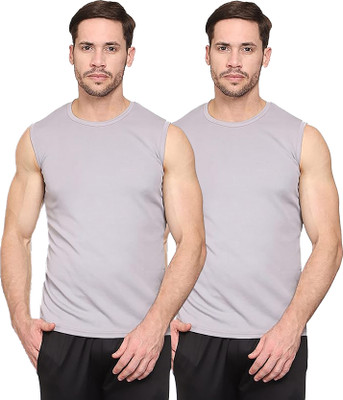 Renowned Solid Men Round Neck Grey T-Shirt