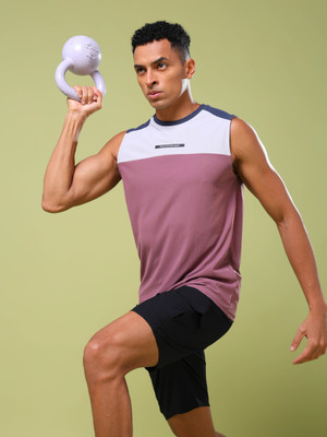 TECHNOSPORT Colorblock Men Crew Neck Maroon T-Shirt