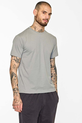 Snitch Solid Men Round Neck Grey T-Shirt