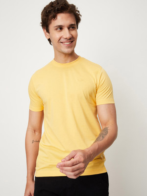 MAX Solid Men Round Neck Yellow T-Shirt