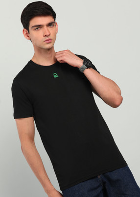 United Colors of Benetton Solid Men Round Neck Black T-Shirt