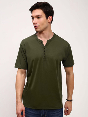 SHOWOFFFF Solid Men Henley Neck Dark Green T-Shirt