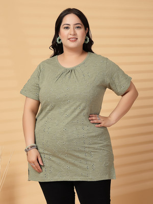 PLUSS Self Design Women Round Neck Green T-Shirt