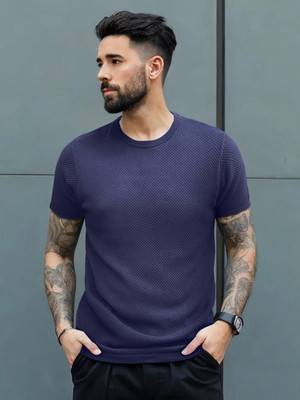 WROGN Solid Men Round Neck Purple T-Shirt
