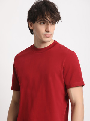 THE BEAR HOUSE Solid Men Round Neck Red T-Shirt