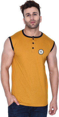 GEUM Printed Men Henley Neck Gold T-Shirt