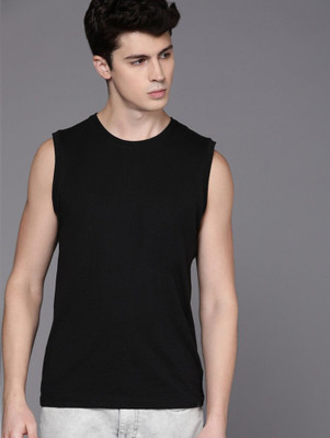 JB Jangoboy Solid Men Round Neck Black T-Shirt