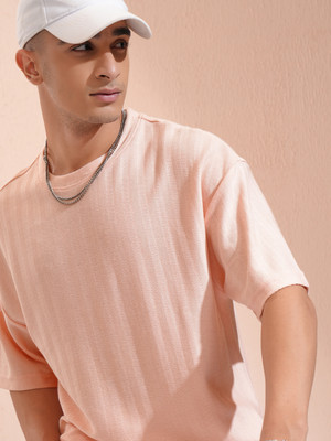 HIGHLANDER Self Design Men Round Neck Pink T-Shirt