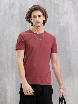 WROGN Solid Men Crew Neck Maroon T-Shirt