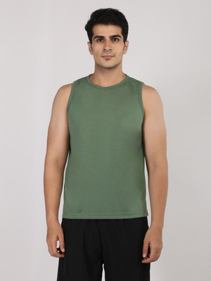 ETC Solid Men Round Neck Green T-Shirt