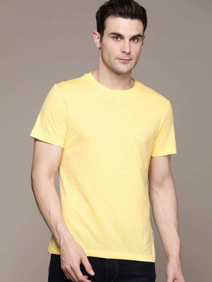 utalus Solid Men Round Neck Yellow T-Shirt
