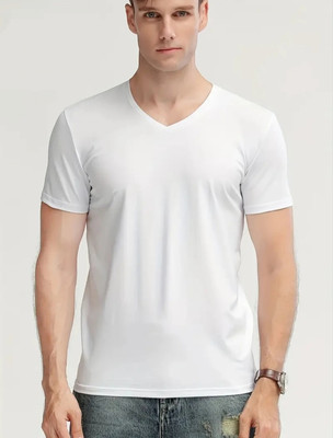 Nilan Solid Men V Neck White T-Shirt