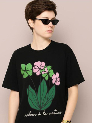 TRENDY TEES Graphic Print Women Round Neck Black T-Shirt