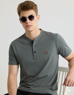 Jai Textiles Solid Men Henley Neck Grey T-Shirt