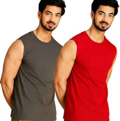 Moordale Solid Men Round Neck Grey, Red T-Shirt