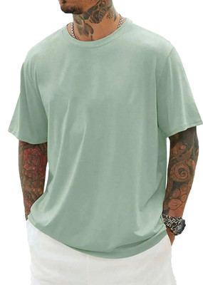 DISINVENT Solid Men Round Neck Green T-Shirt