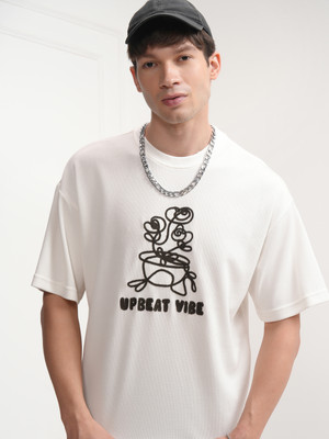 HIGHLANDER Self Design Men Round Neck White T-Shirt