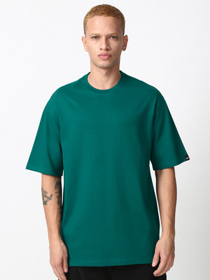 BEWAKOOF Solid Men Round Neck Green T-Shirt
