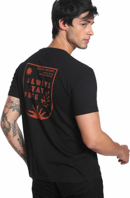 FLYING MACHINE Printed, Typography Men Round Neck Black T-Shirt