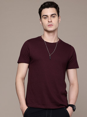 METRONAUT Solid Men Round Neck Maroon T-Shirt