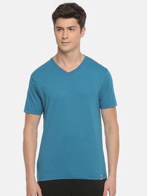 Macroman M-Series Solid Men V Neck Dark Green T-Shirt