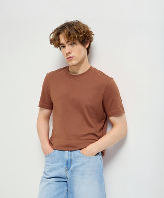THE BEAR HOUSE Solid Men Round Neck Brown T-Shirt
