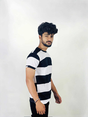 Be Unstopable Striped Men Round Neck Black, White T-Shirt