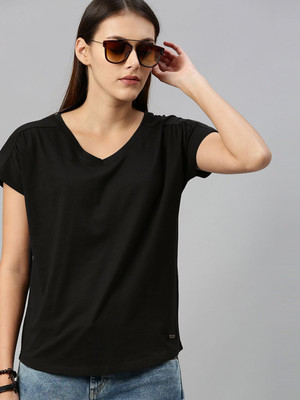 Roadster Solid Women V Neck Black T-Shirt