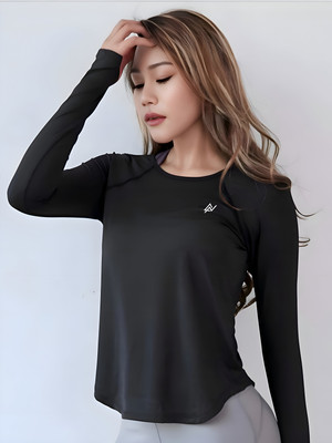 NEXSUS APPARELS Solid Women Round Neck Black T-Shirt