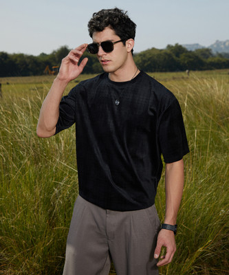 CAMPUS SUTRA Checkered Men Crew Neck Black T-Shirt