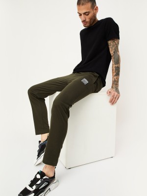 MAX Solid Men Green Track Pants