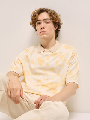 THE BEAR HOUSE Tie & Dye Men Round Neck Yellow T-Shirt