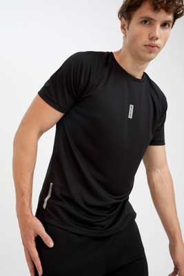 defacto Solid Men Round Neck Black T-Shirt